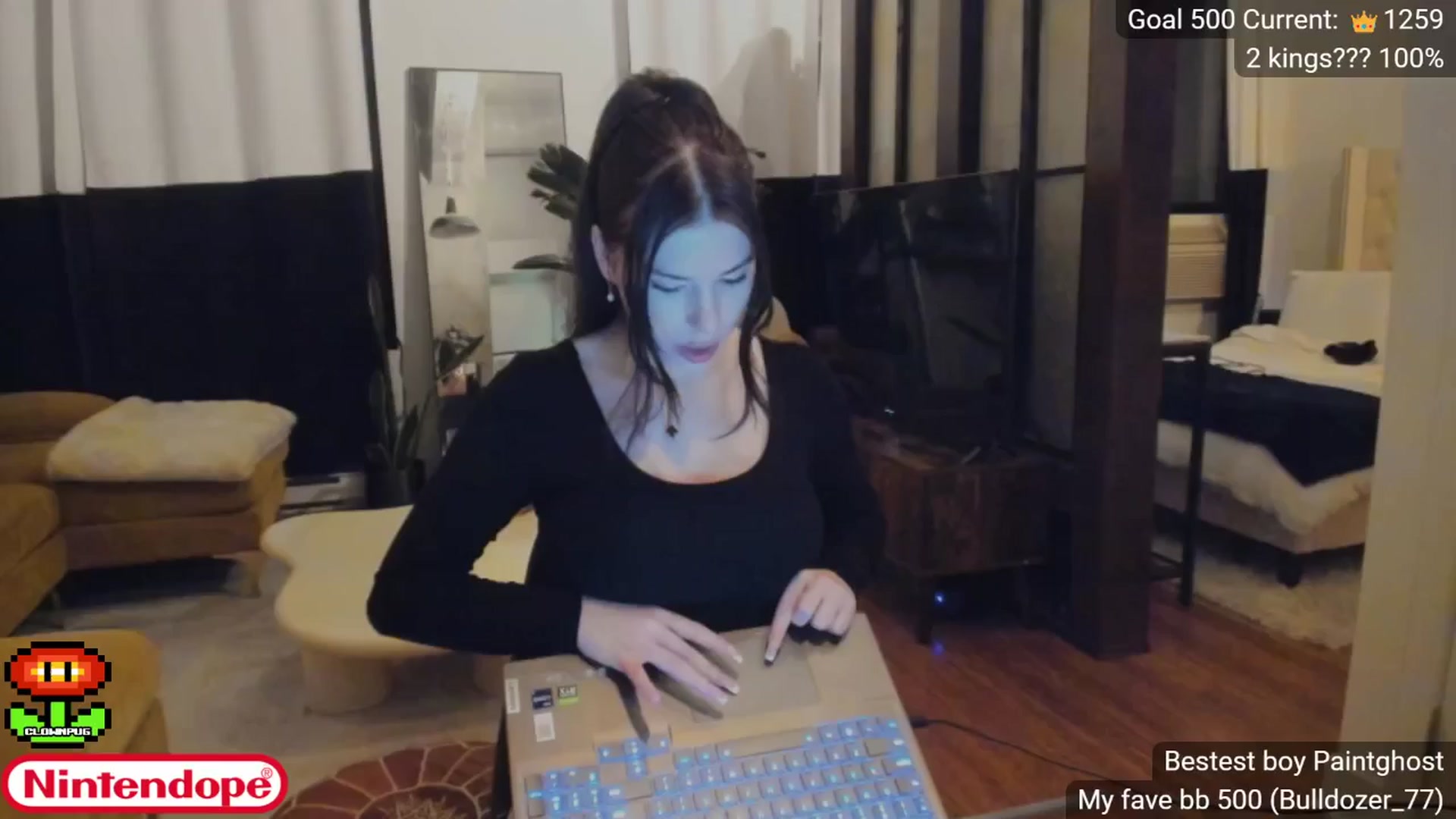 Gallery image thumbnail from NINTEND0PE's myfreecams stream on, 08/22/2024, 02:10 image 4 of 20