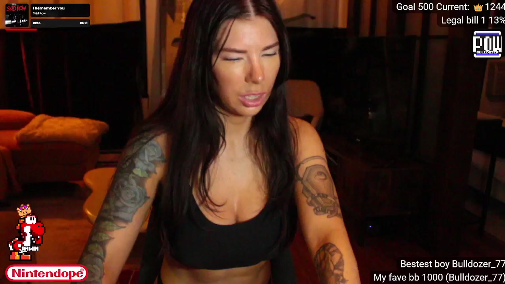 Gallery image thumbnail from NINTEND0PE's myfreecams stream on, 08/25/2024, 02:33 image 9 of 20