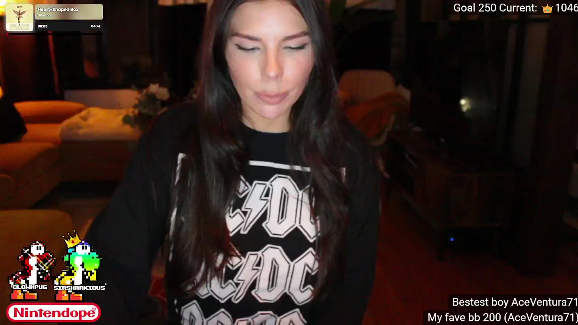Gallery image thumbnail from NINTEND0PE's myfreecams stream on, 09/06/2024, 03:18 image 2 of 20