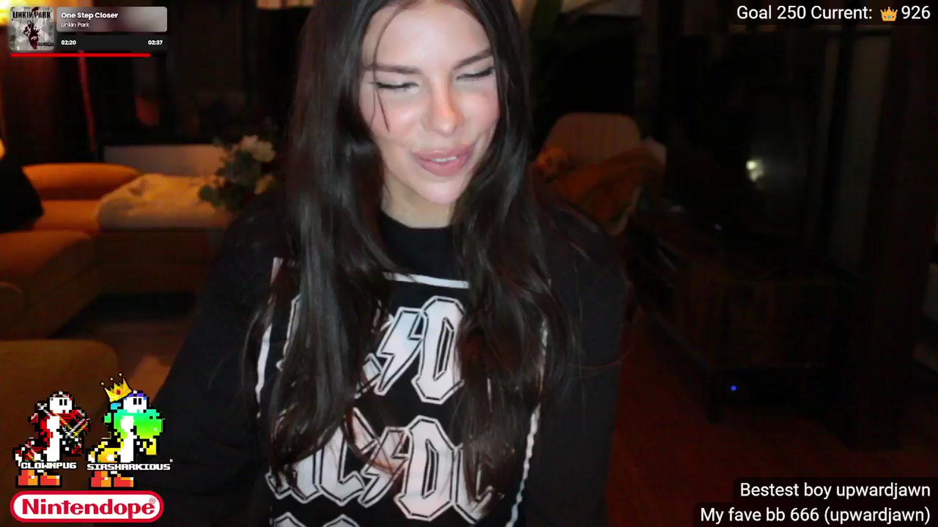 Gallery image thumbnail from NINTEND0PE's myfreecams stream on, 09/06/2024, 03:18 image 6 of 20