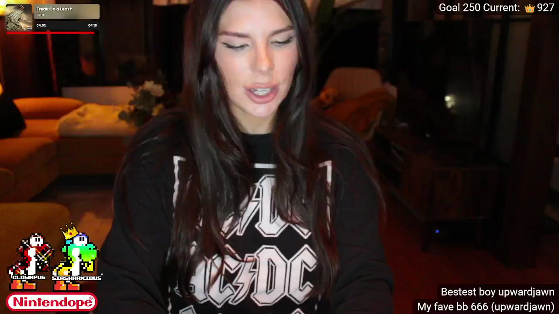 Gallery image thumbnail from NINTEND0PE's myfreecams stream on, 09/06/2024, 03:18 image 8 of 20