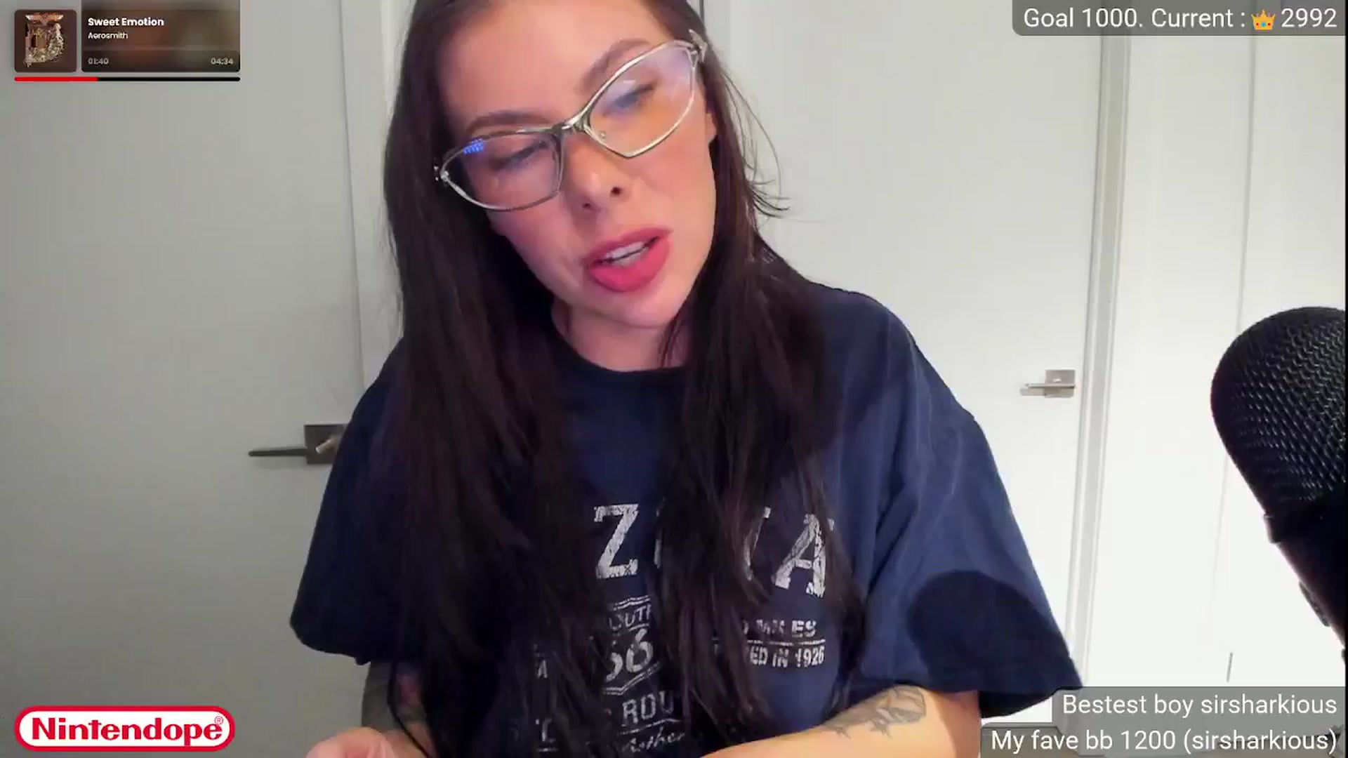 Gallery image thumbnail from NINTEND0PE's myfreecams stream on, 03/21/2025, 01:06 image 7 of 20