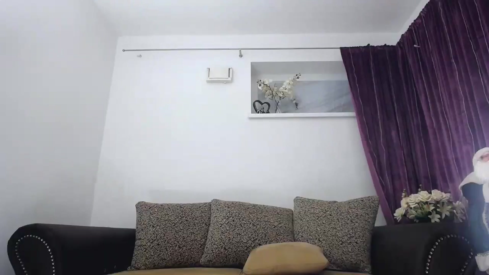 Gallery image thumbnail from NIVEA's myfreecams stream on, 12/07/2024, 18:37 image 13 of 20