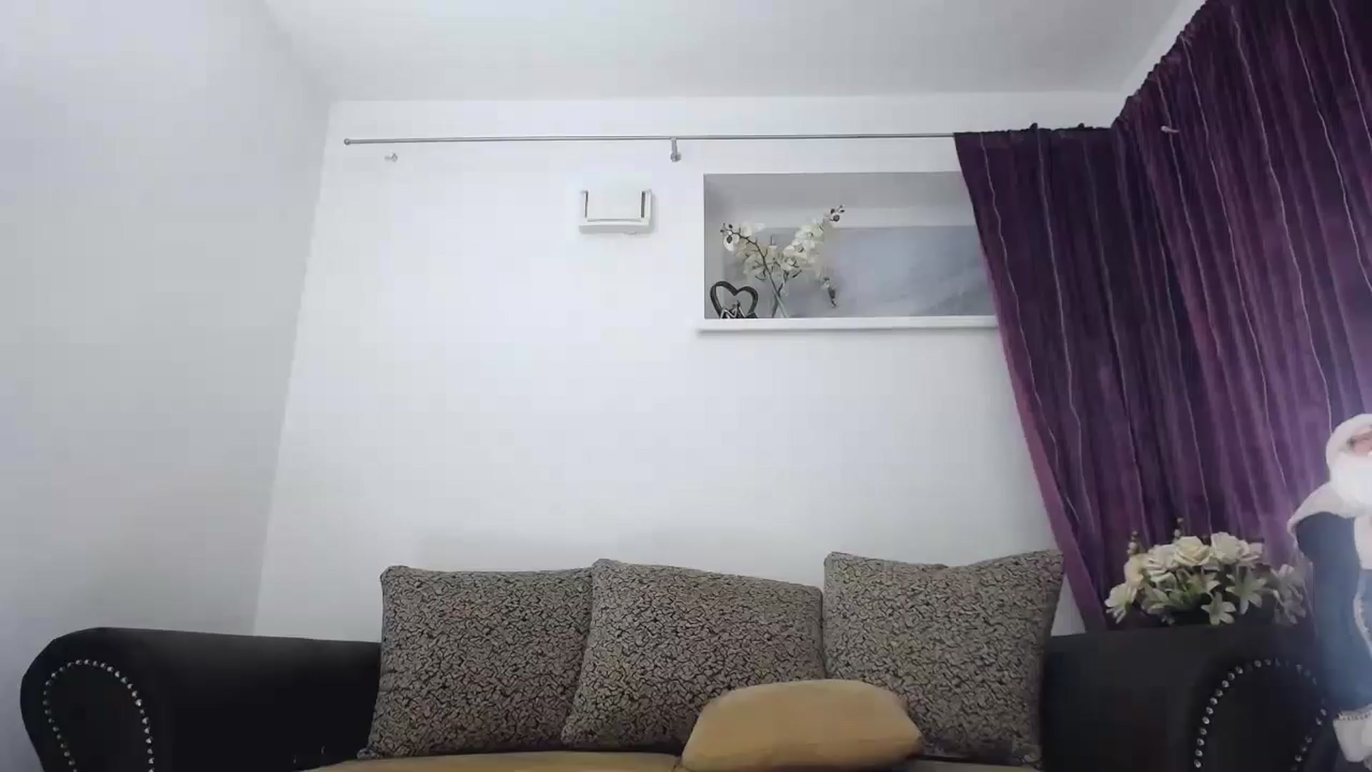 Gallery image thumbnail from NIVEA's myfreecams stream on, 12/07/2024, 18:37 image 14 of 20
