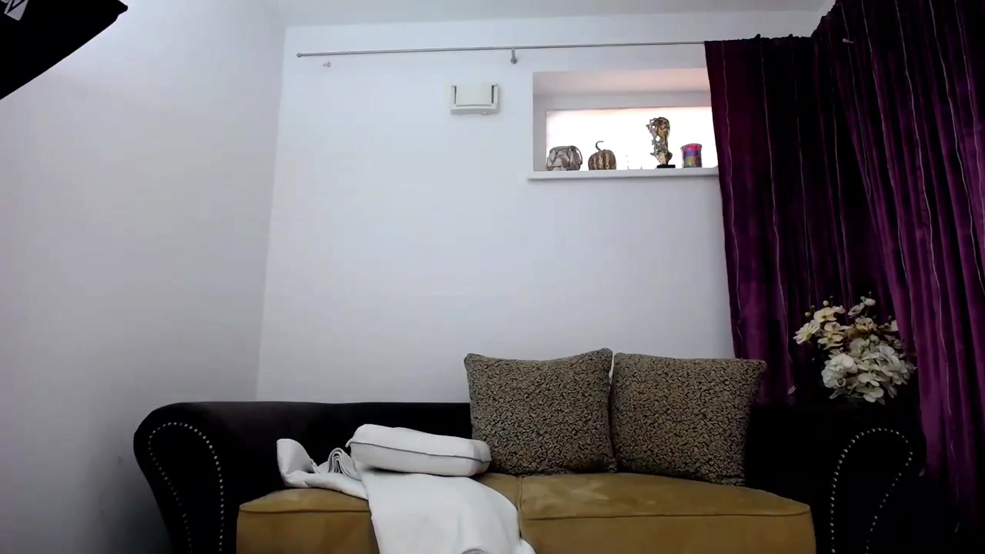Gallery image thumbnail from NIVEA's myfreecams stream on, 06/05/2025, 17:59 image 15 of 20