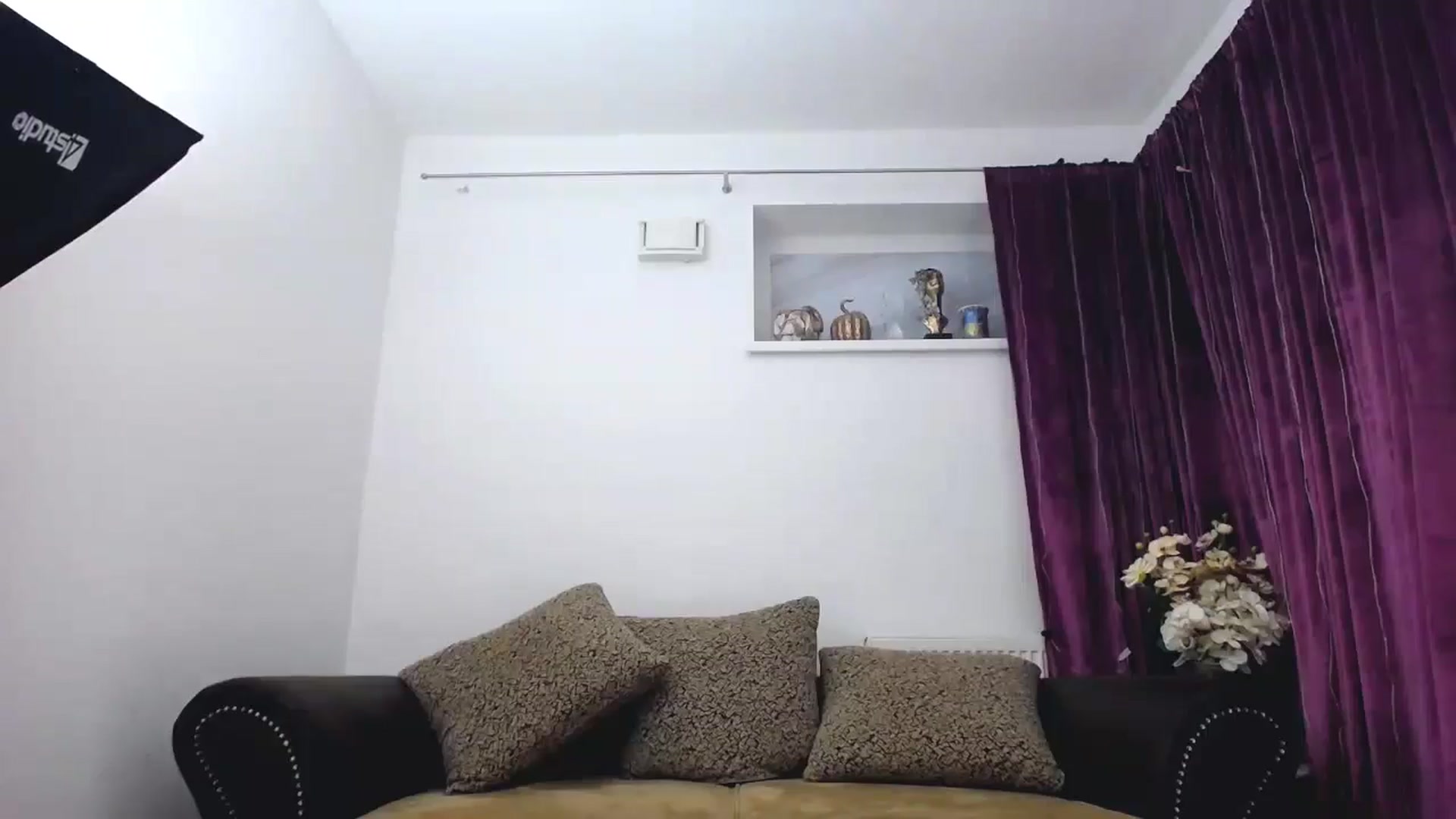 Gallery image thumbnail from NIVEA's myfreecams stream on, 09/21/2025, 17:08 image 20 of 20