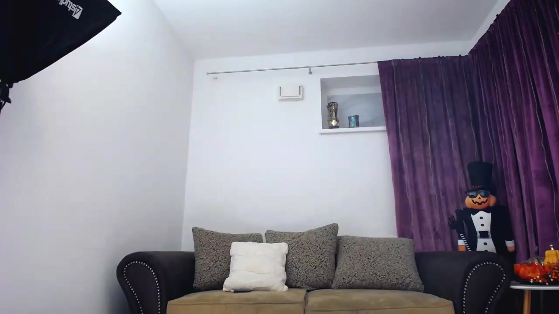 Gallery image thumbnail from NIVEA's myfreecams stream on, 10/16/2025, 17:40 image 9 of 20