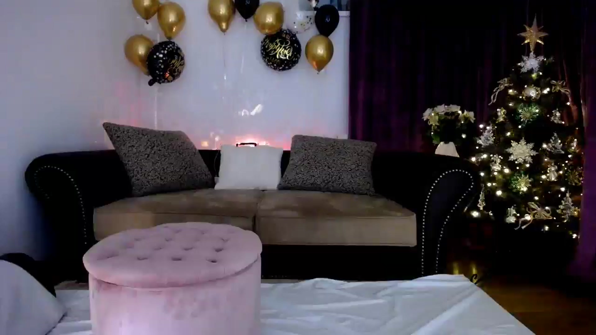 Gallery image thumbnail from NIVEA's myfreecams stream on, 12/27/2025, 17:57 image 14 of 20
