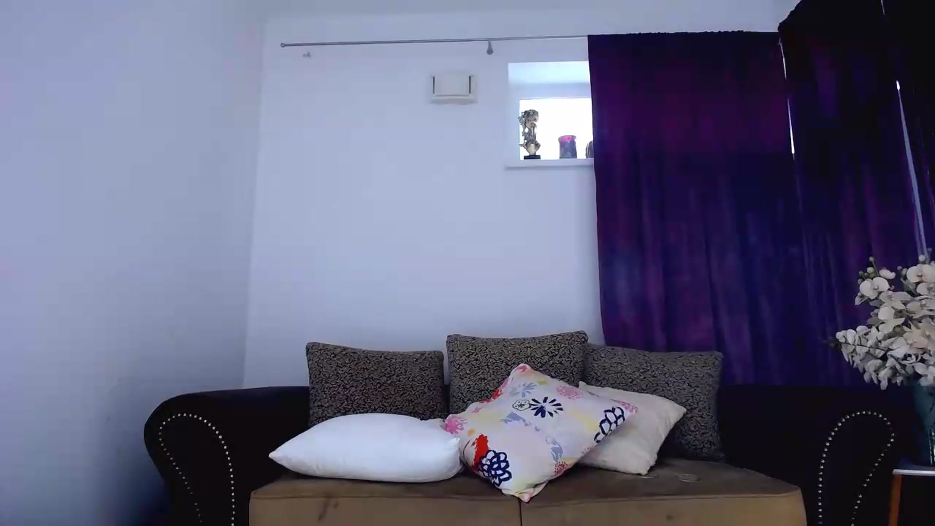 Gallery image thumbnail from NIVEA's myfreecams stream on, 06/07/2026, 16:27 image 16 of 20