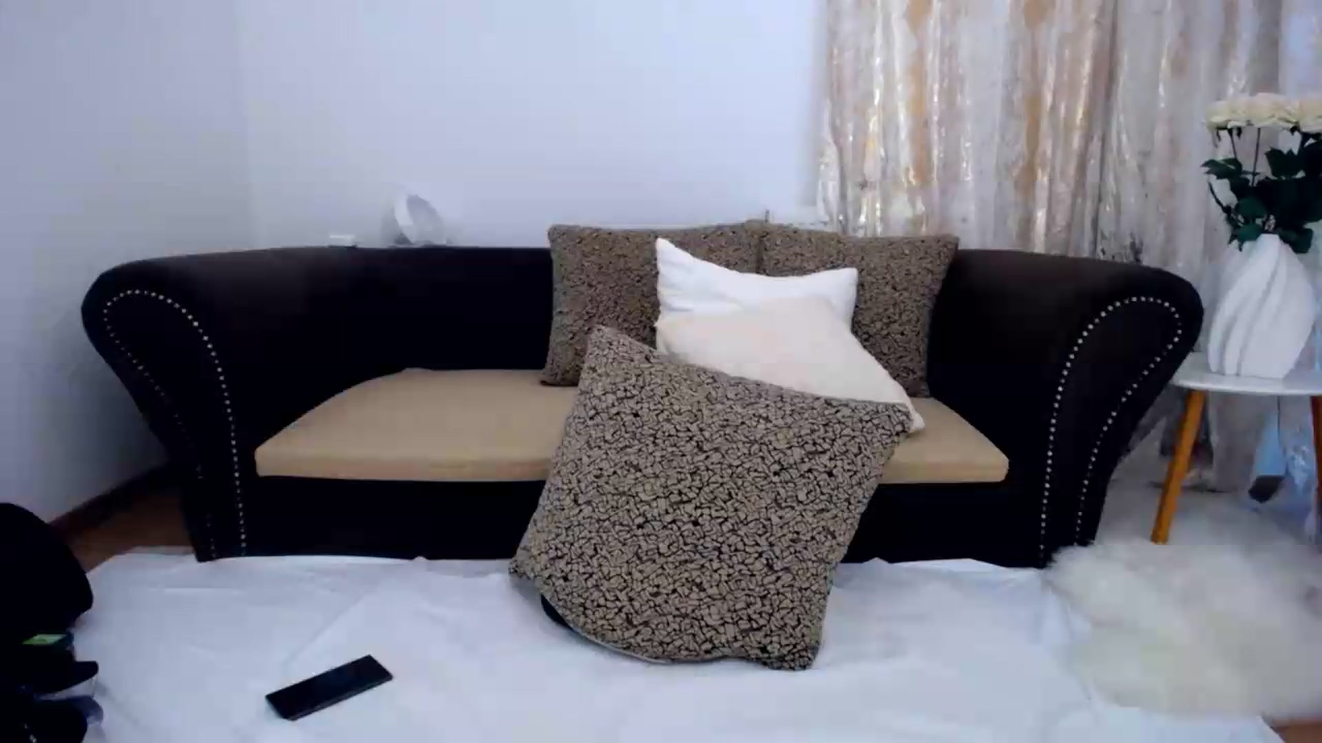 Gallery image thumbnail from NIVEA's myfreecams stream on, 08/12/2026, 17:48 image 14 of 20