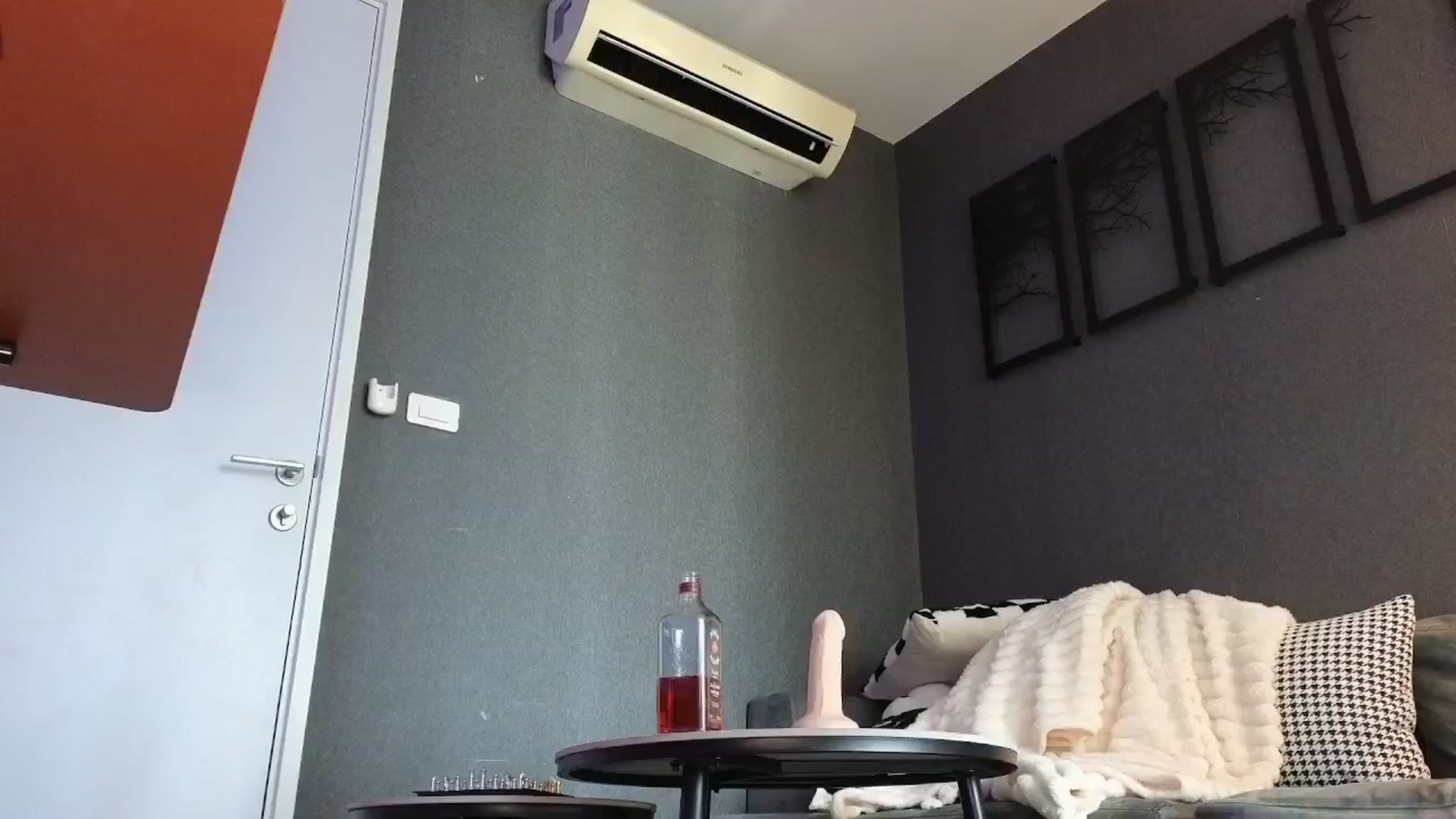 Gallery image thumbnail from NMxxxxx's myfreecams stream on, 10/11/2024, 09:52 image 15 of 20