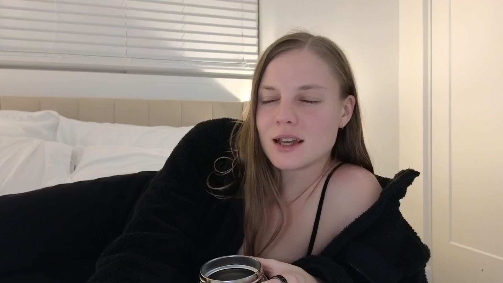 Gallery image thumbnail from NMxxxxx's myfreecams stream on, 01/12/2025, 07:00 image 2 of 20