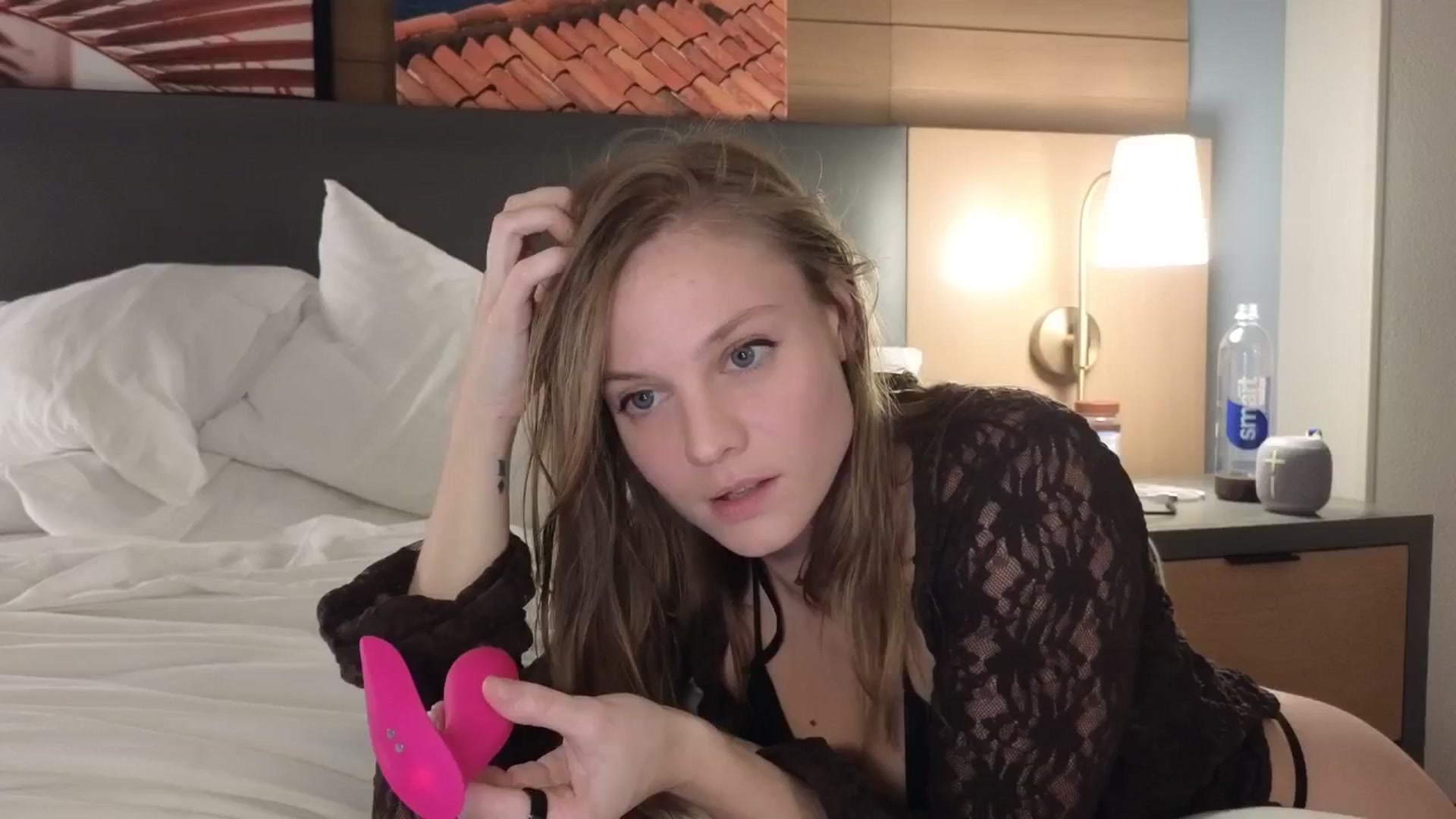 Gallery image thumbnail from NMxxxxx's myfreecams stream on, 12/25/2025, 08:53 image 1 of 20