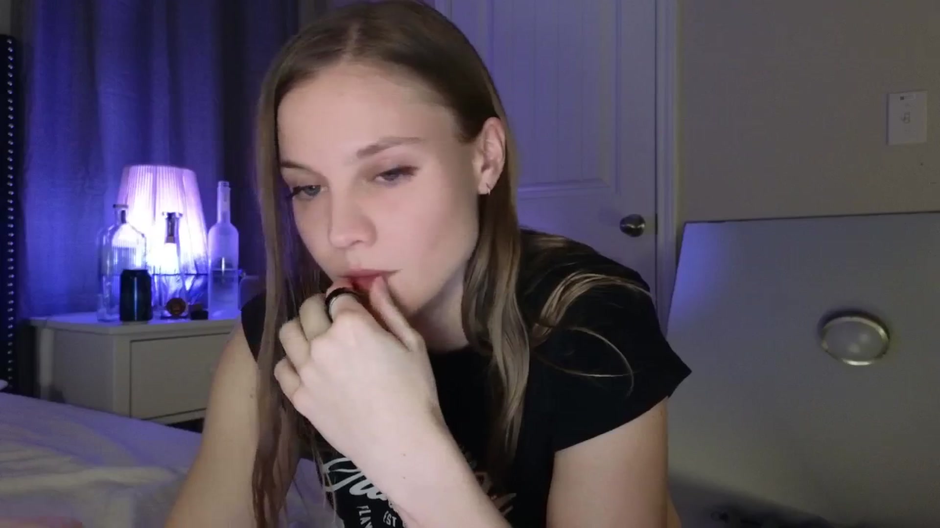 Gallery image thumbnail from NMxxxxx's myfreecams stream on, 01/15/2026, 12:13 image 4 of 20