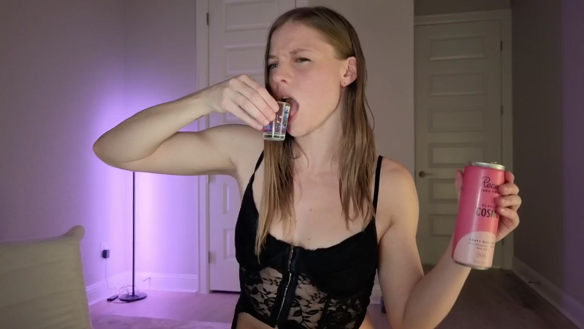 Gallery image thumbnail from NMxxxxx's myfreecams stream on, 04/12/2026, 08:25 image 3 of 20
