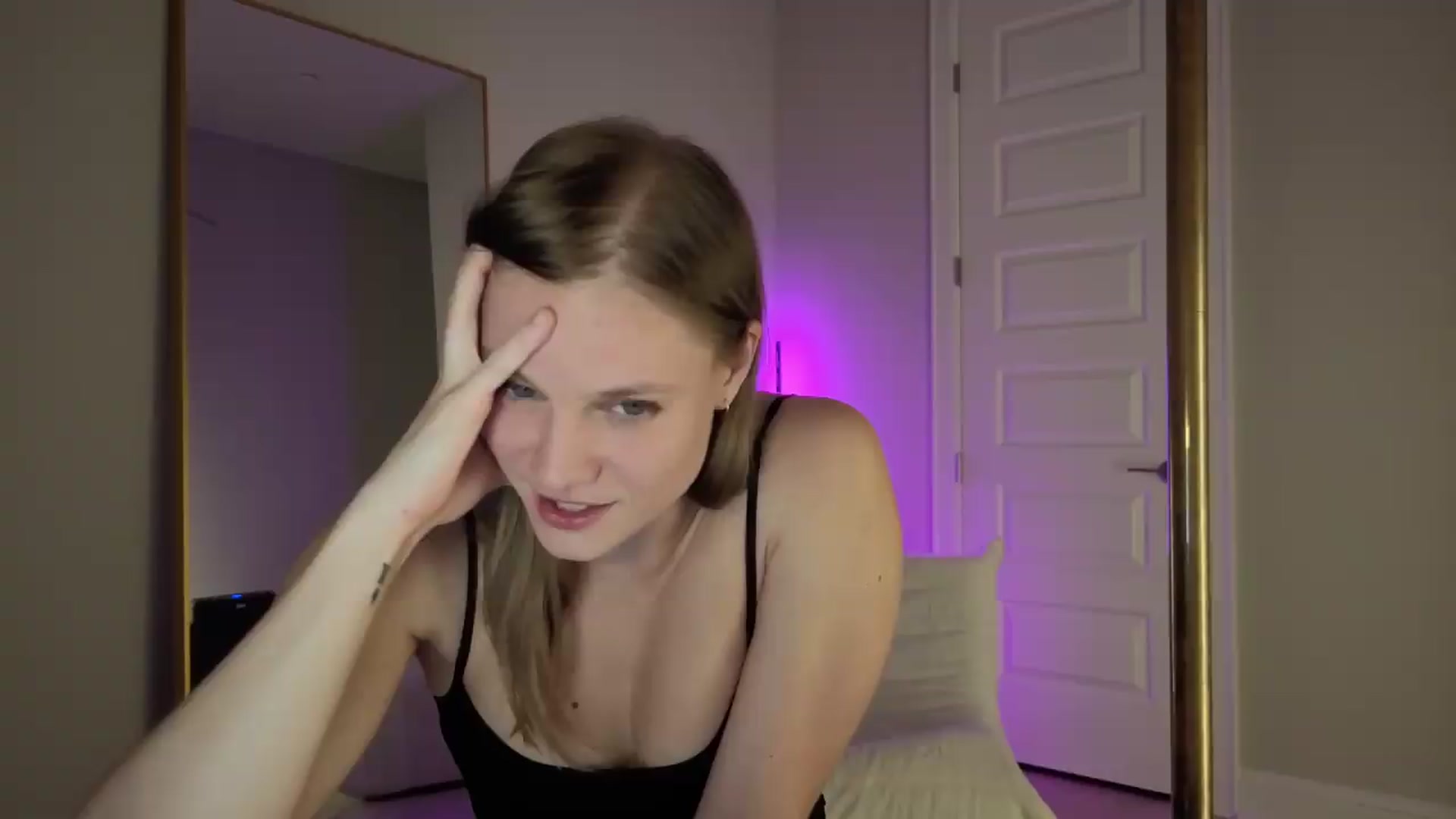 Gallery image thumbnail from NMxxxxx's myfreecams stream on, 07/16/2026, 06:00 image 4 of 20
