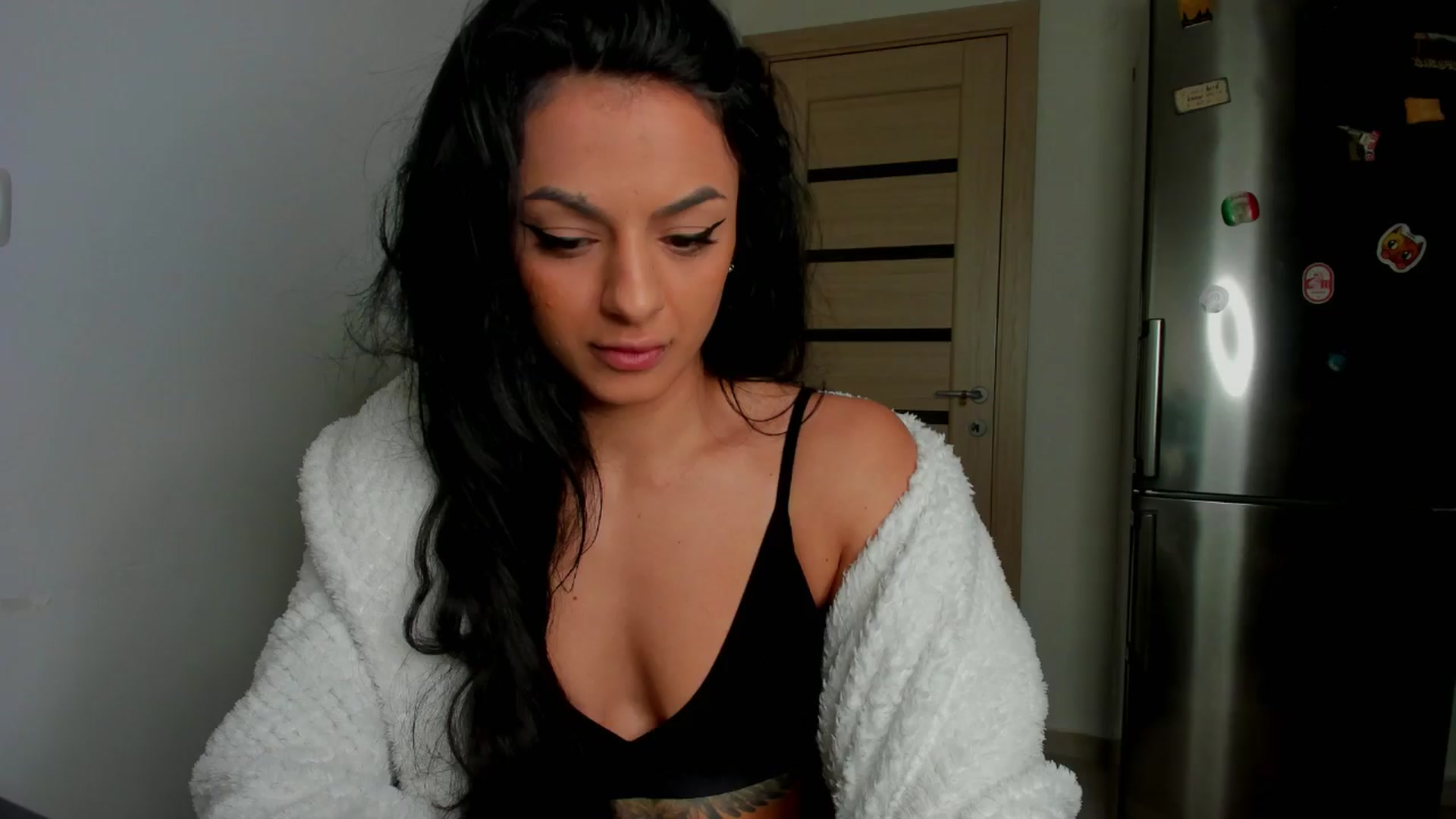 Gallery image thumbnail from NNNoir's myfreecams stream on, 04/12/2024, 18:32 image 4 of 20