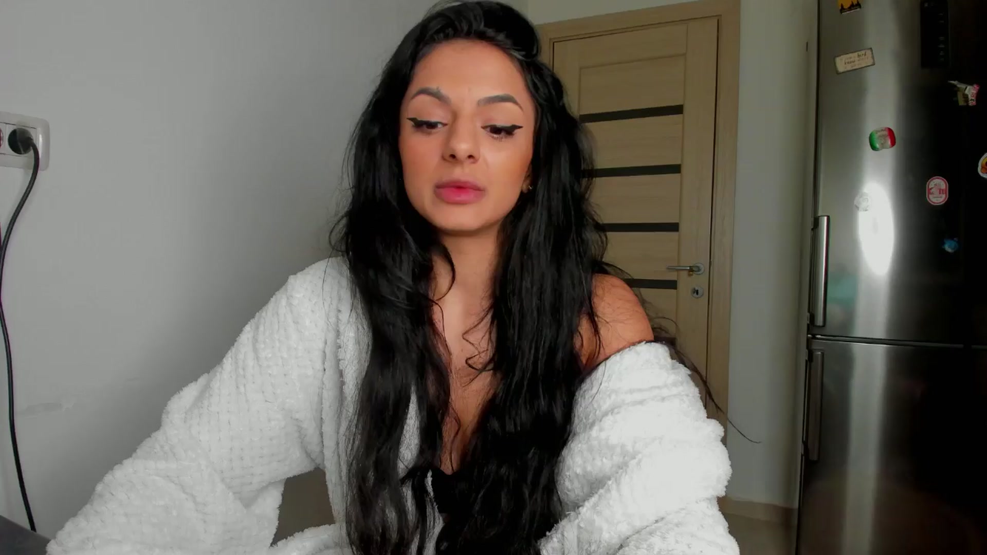 Gallery image thumbnail from NNNoir's myfreecams stream on, 04/12/2024, 18:32 image 17 of 20