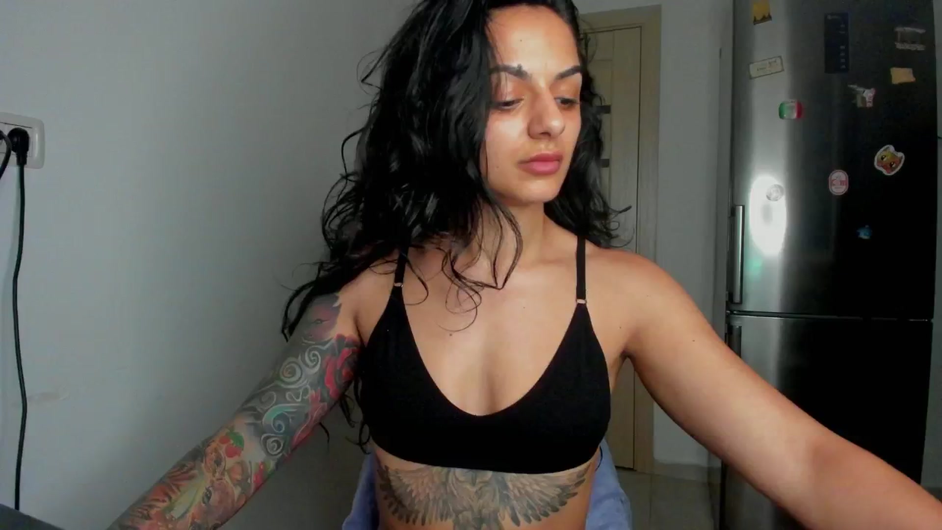 Gallery image thumbnail from NNNoir's myfreecams stream on, 06/11/2024, 19:04 image 5 of 20