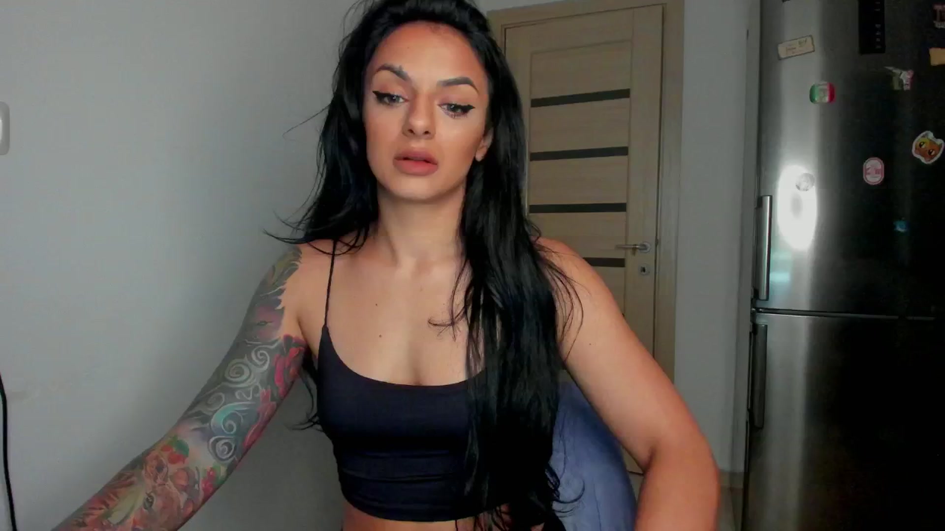 Gallery image thumbnail from NNNoir's myfreecams stream on, 06/13/2024, 15:29 image 4 of 20