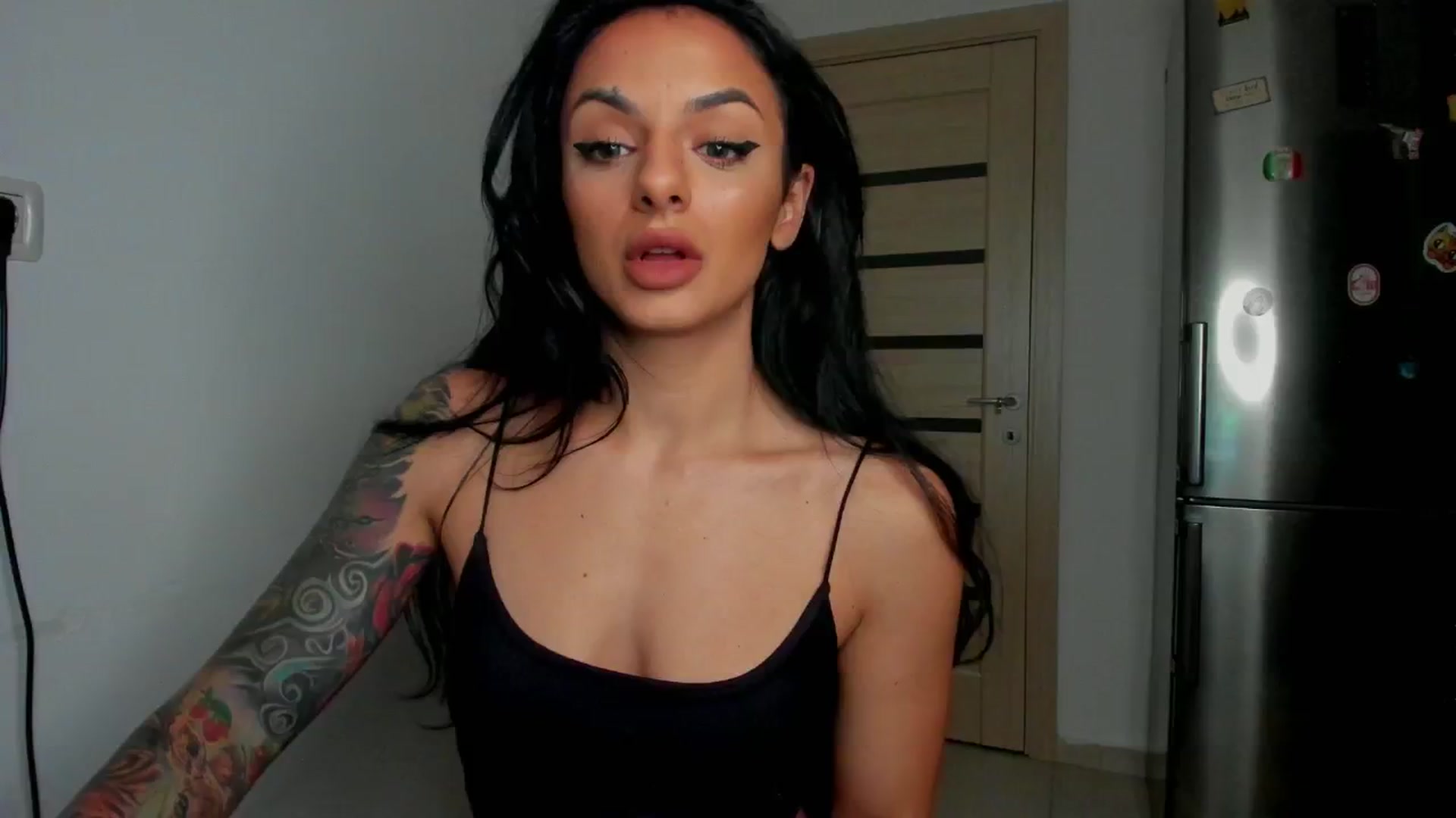Gallery image thumbnail from NNNoir's myfreecams stream on, 06/13/2024, 16:06 image 12 of 20