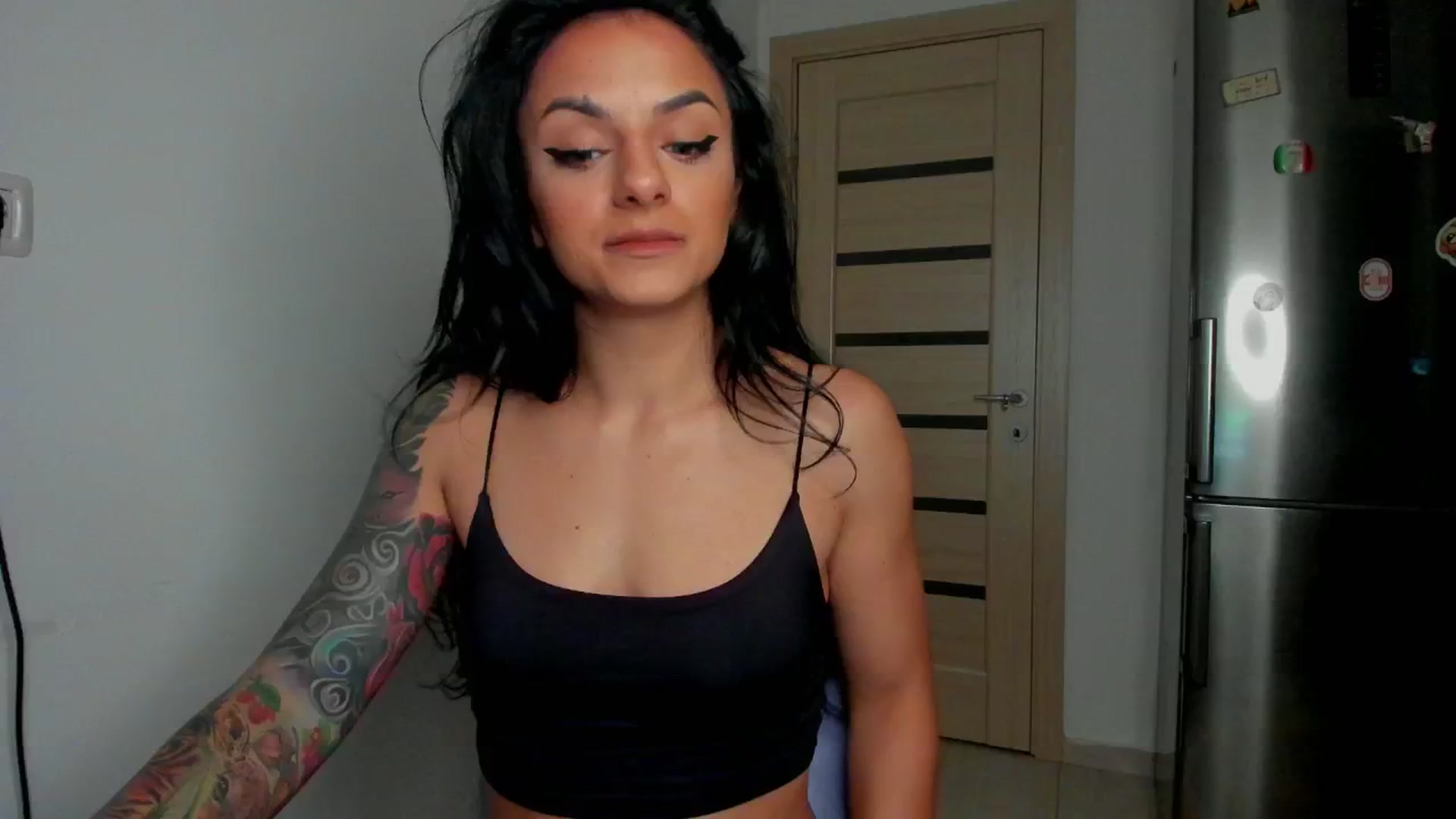 Gallery image thumbnail from NNNoir's myfreecams stream on, 06/13/2024, 16:33 image 1 of 20