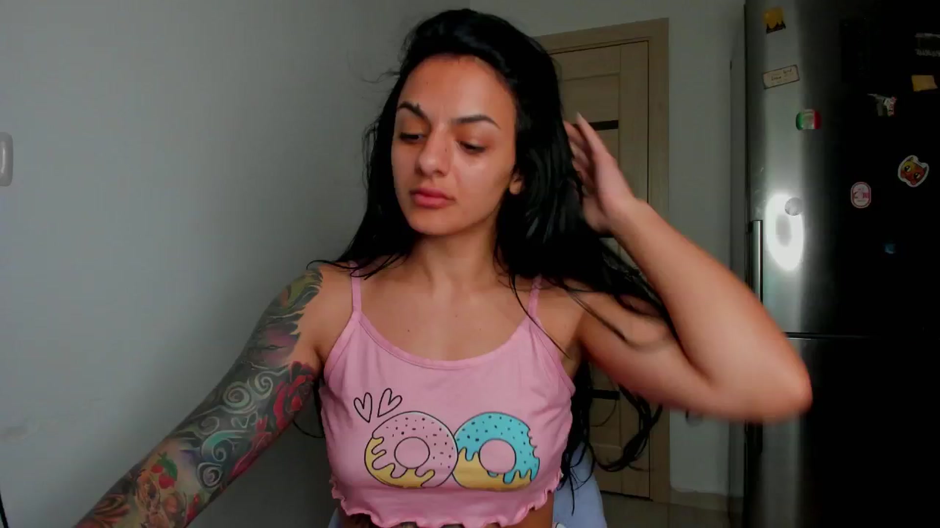 Gallery image thumbnail from NNNoir's myfreecams stream on, 06/17/2024, 18:04 image 18 of 20