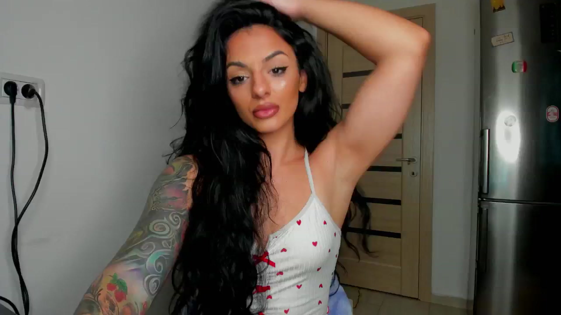 Gallery image thumbnail from NNNoir's myfreecams stream on, 06/19/2024, 18:04 image 4 of 20