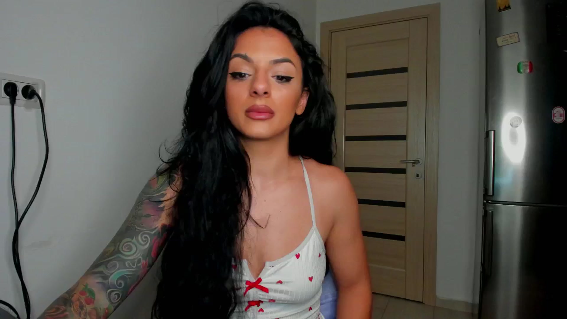 Gallery image thumbnail from NNNoir's myfreecams stream on, 06/19/2024, 18:04 image 16 of 20
