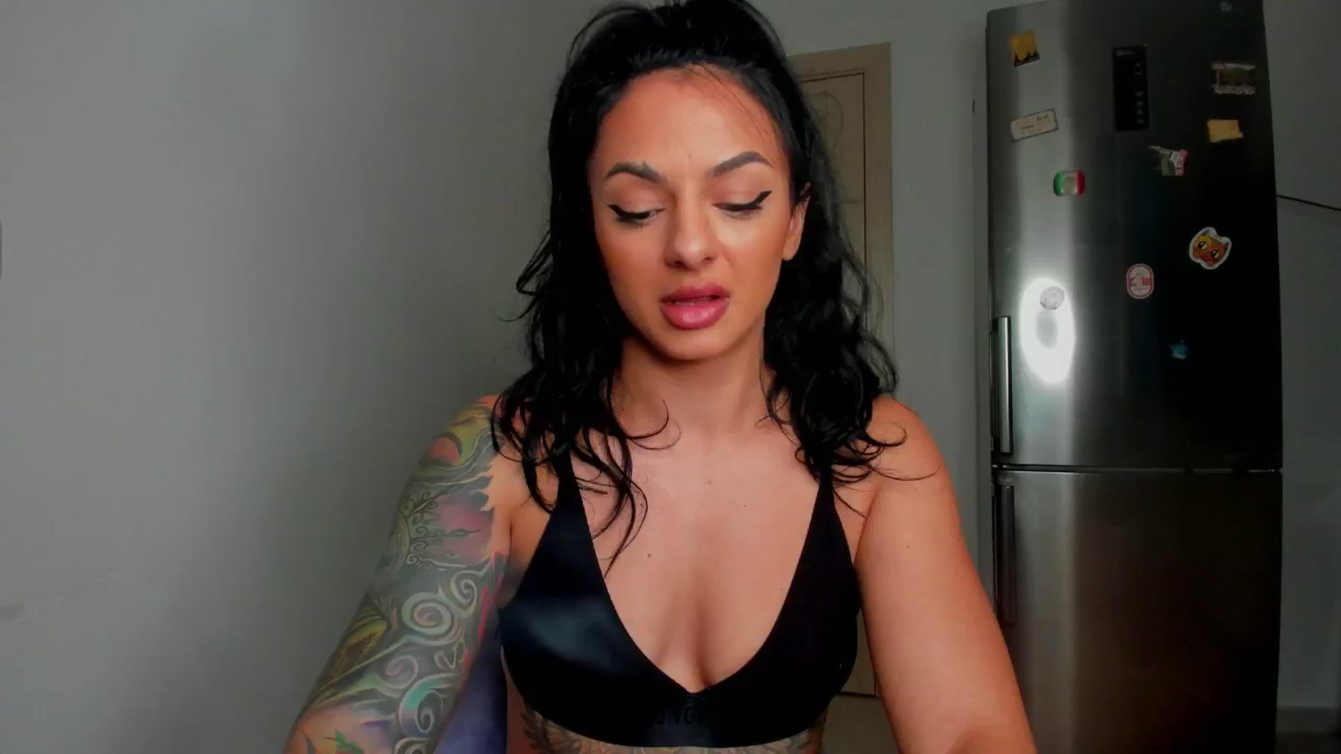 Gallery image thumbnail from NNNoir's myfreecams stream on, 06/20/2024, 17:59 image 16 of 20