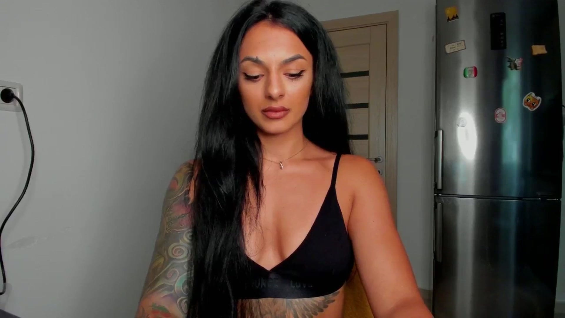 Gallery image thumbnail from NNNoir's myfreecams stream on, 08/02/2024, 15:20 image 13 of 20