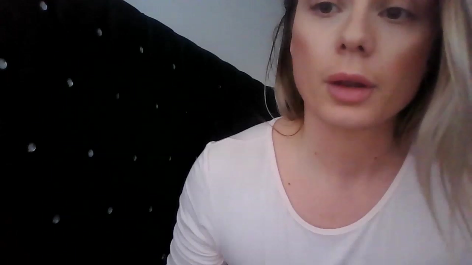 Gallery image thumbnail from NNicole1's myfreecams stream on, 01/16/2023, 15:49 image 7 of 20
