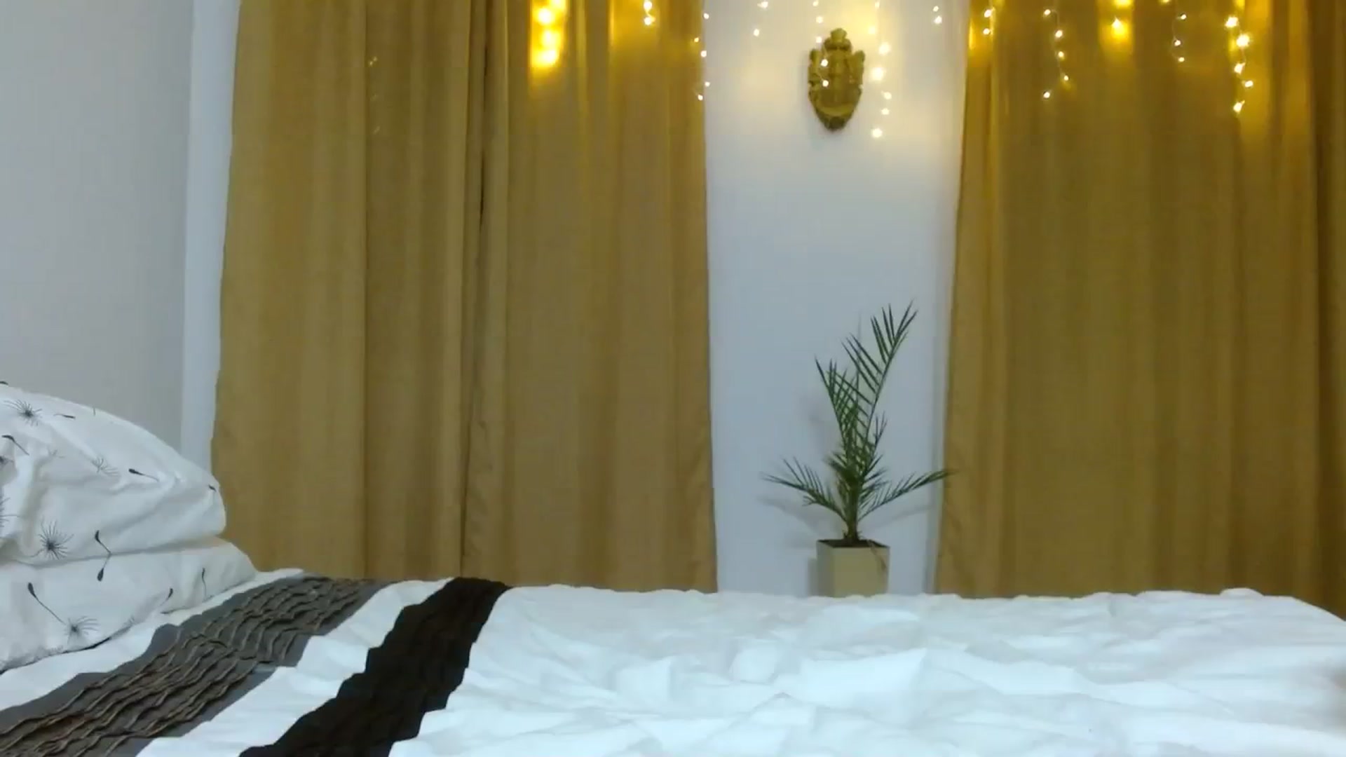 Gallery image thumbnail from NONAME_'s myfreecams stream on, 11/20/2023, 22:12 image 10 of 20