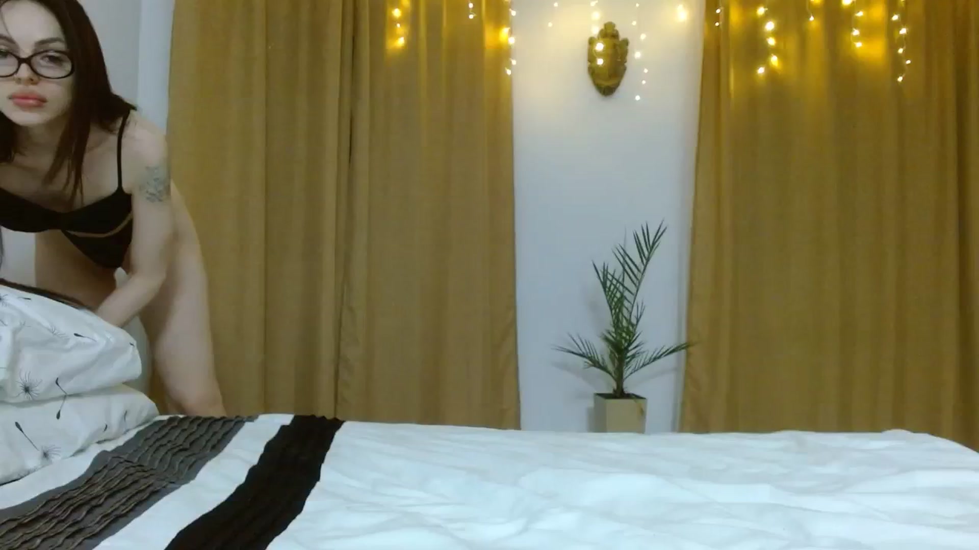 Gallery image thumbnail from NONAME_'s myfreecams stream on, 11/20/2023, 22:12 image 12 of 20