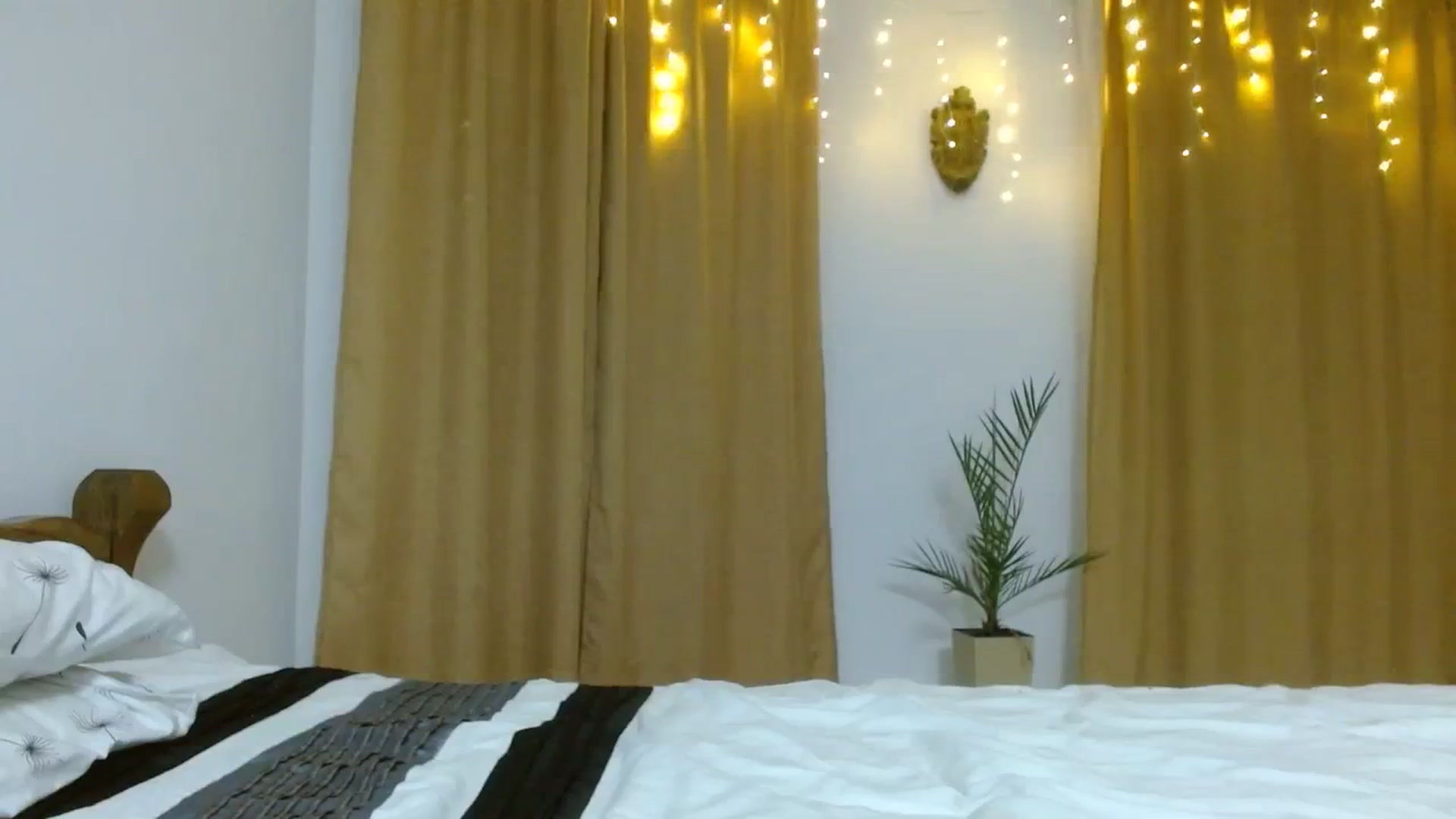Gallery image thumbnail from NONAME_'s myfreecams stream on, 11/21/2023, 22:34 image 11 of 20