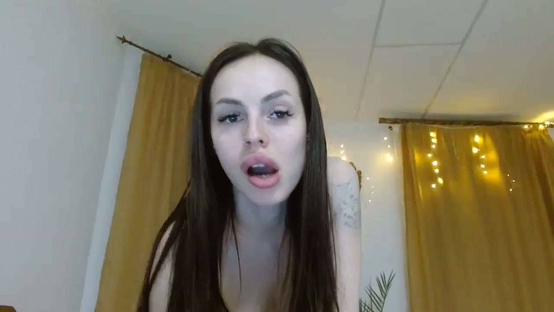 Gallery image thumbnail from NONAME_'s myfreecams stream on, 11/24/2023, 24:35 image 9 of 20