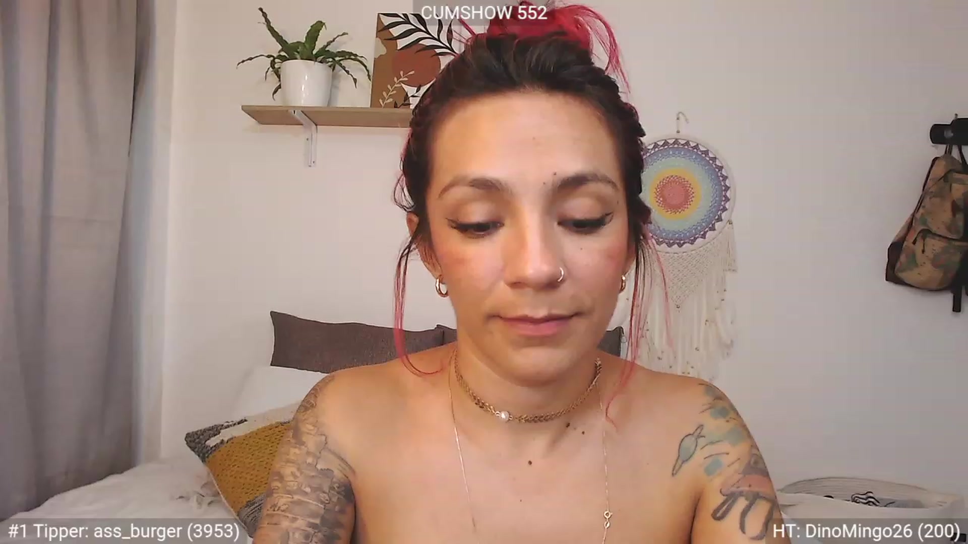 Gallery image thumbnail from N_i_k_k_y's myfreecams stream on, 12/31/2022, 23:22 image 17 of 20
