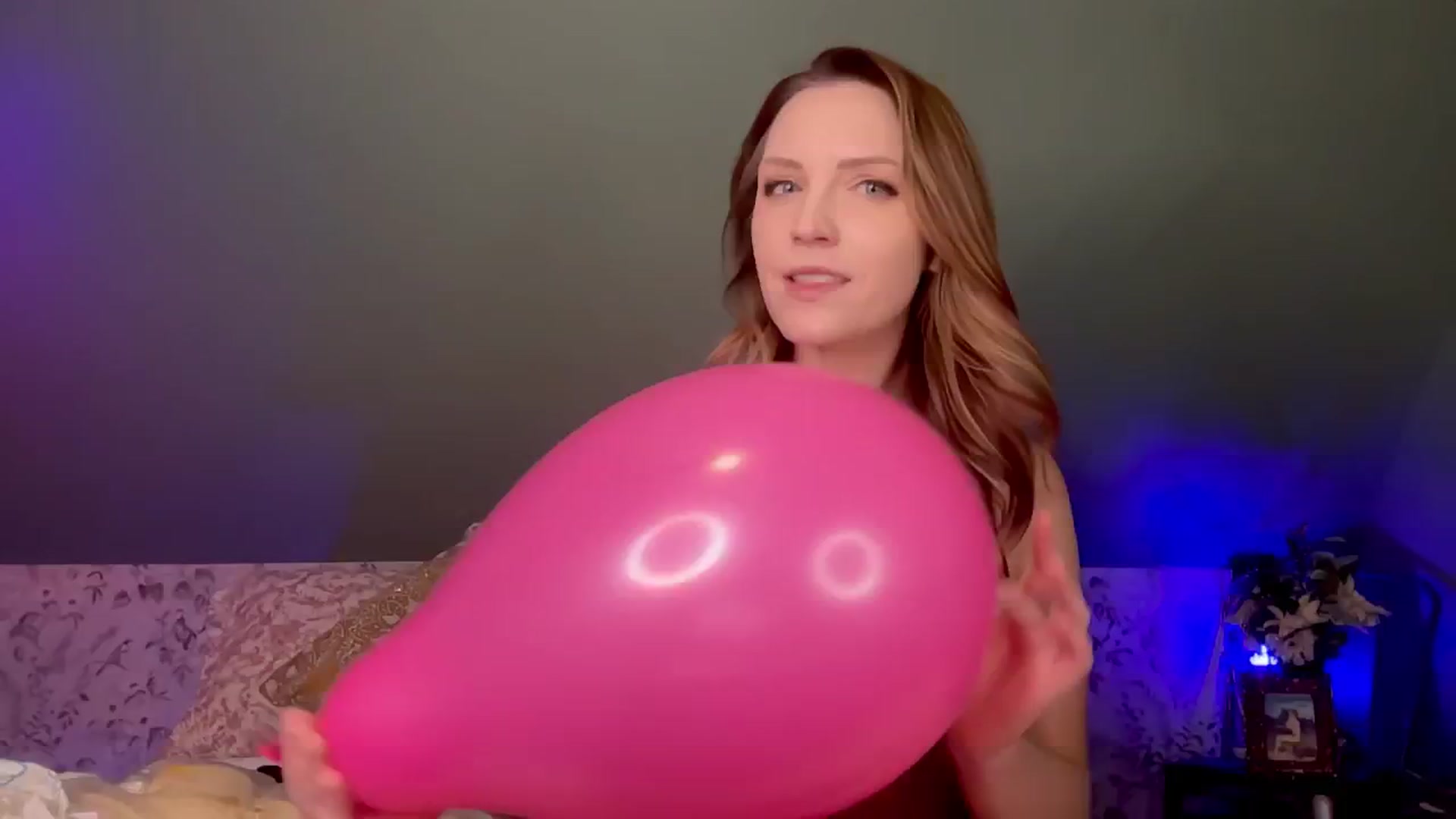 Gallery image thumbnail from NadiaKay's myfreecams stream on, 01/16/2025, 17:39 image 18 of 20