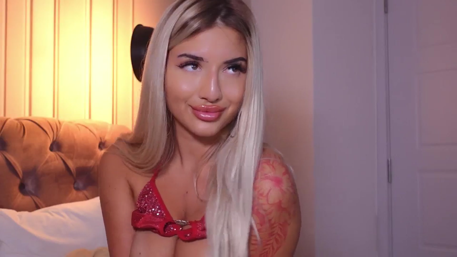 Gallery image thumbnail from NadiaNix's myfreecams stream on, 09/03/2024, 12:01 image 3 of 20