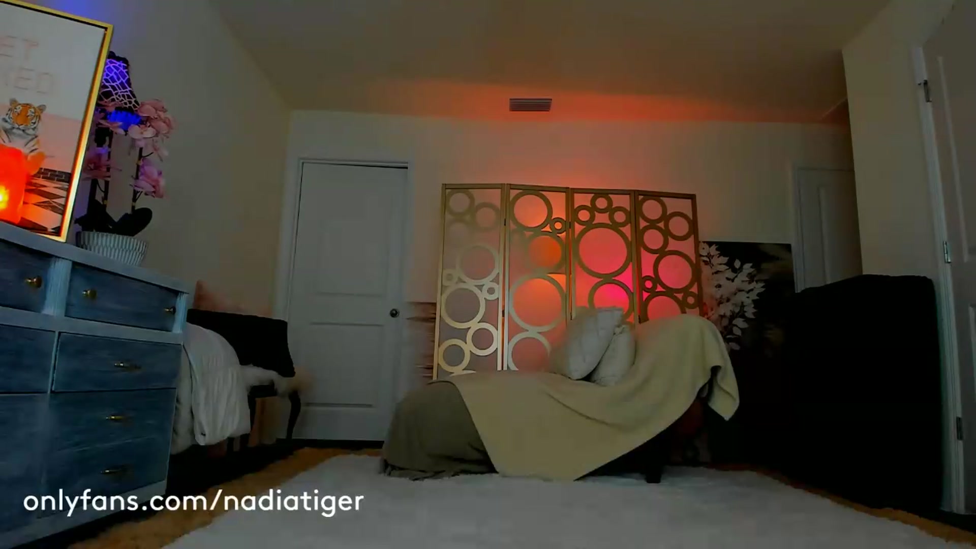 Gallery image thumbnail from NadiaTiger's myfreecams stream on, 05/23/2026, 05:09 image 5 of 20