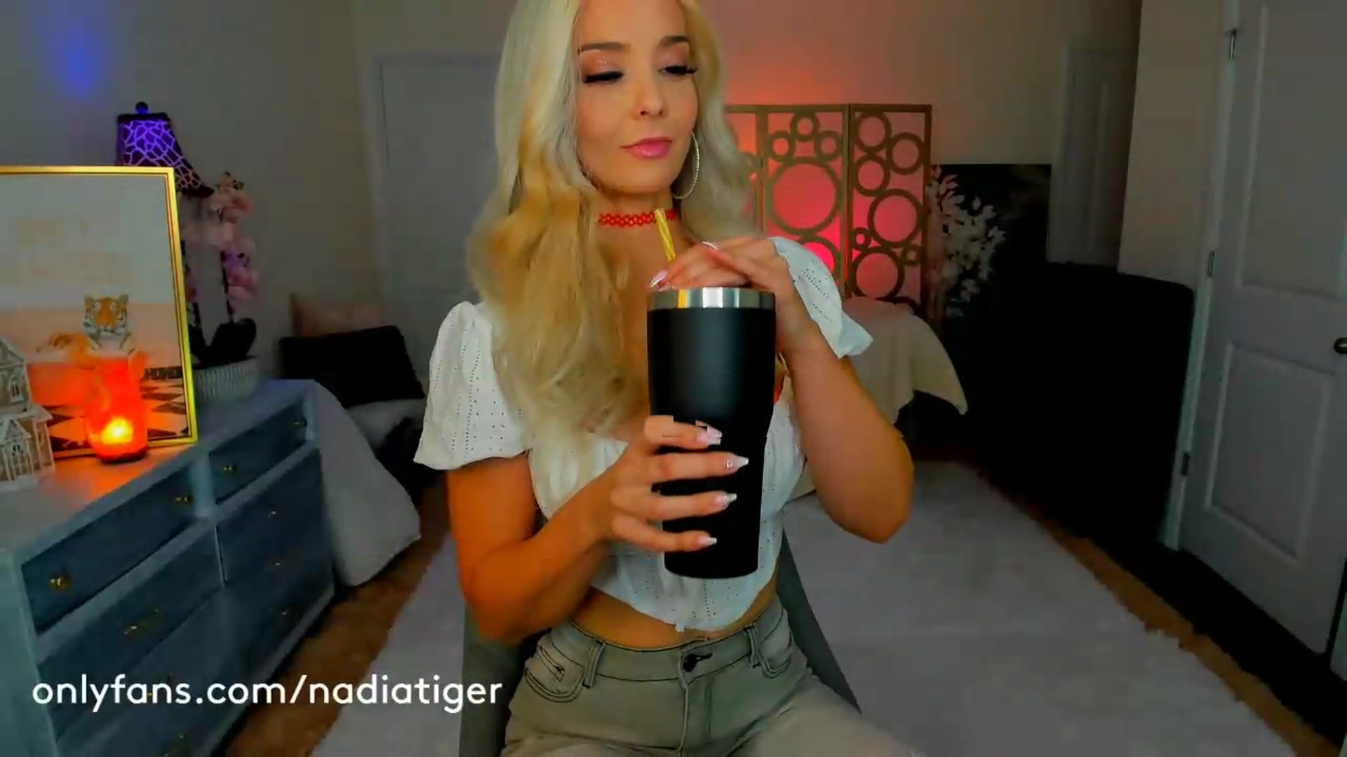 Gallery image thumbnail from NadiaTiger's myfreecams stream on, 05/29/2026, 15:54 image 18 of 20
