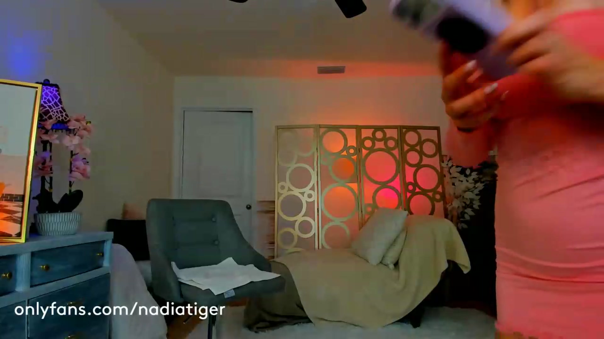 Gallery image thumbnail from NadiaTiger's myfreecams stream on, 06/01/2026, 24:02 image 19 of 20