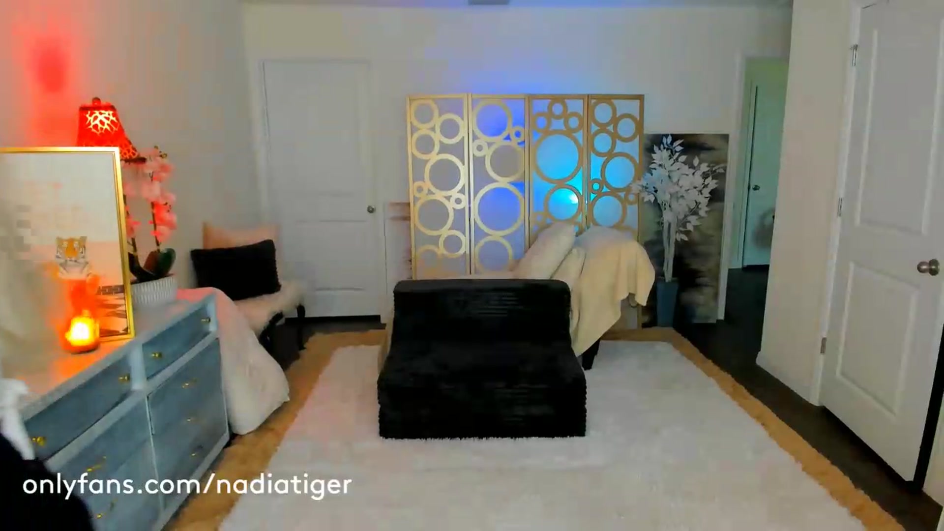 Gallery image thumbnail from NadiaTiger's myfreecams stream on, 06/12/2026, 20:39 image 9 of 20