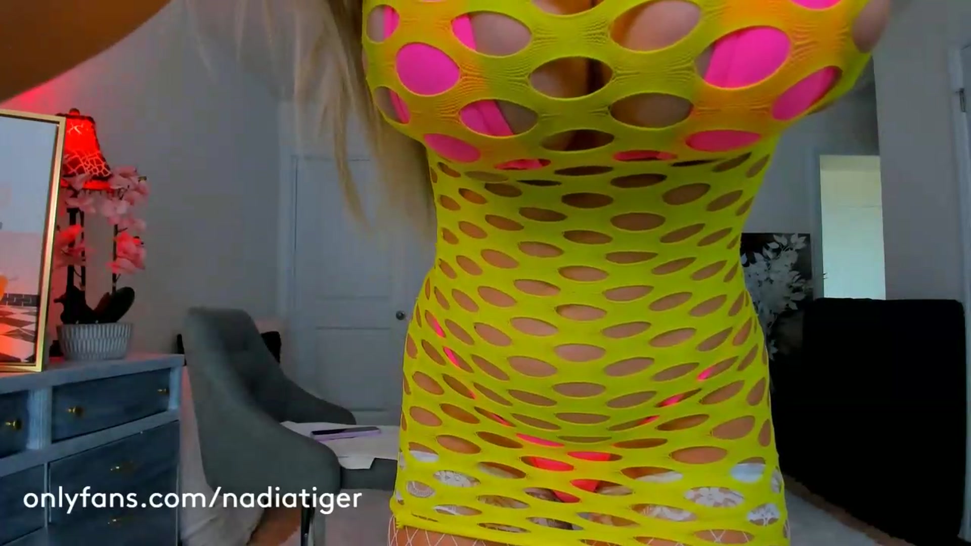 Gallery image thumbnail from NadiaTiger's myfreecams stream on, 06/20/2026, 24:21 image 7 of 20
