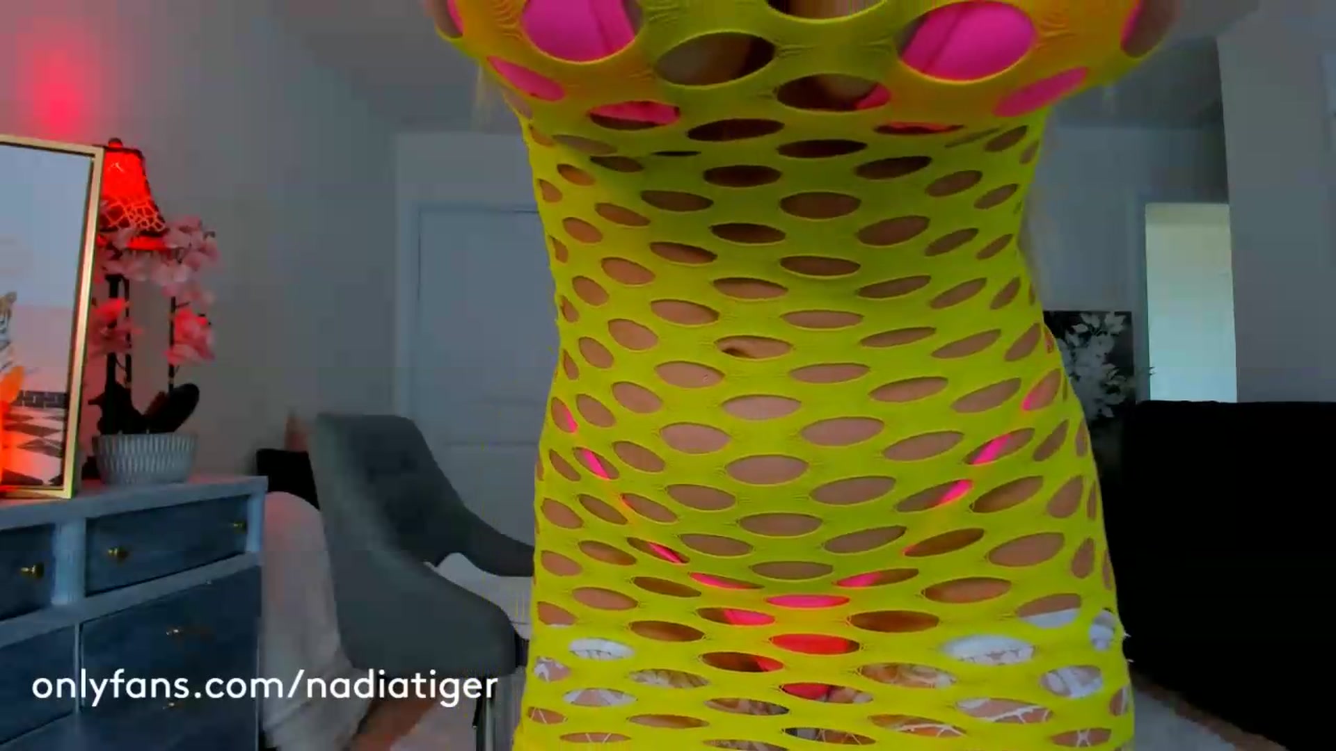 Gallery image thumbnail from NadiaTiger's myfreecams stream on, 06/20/2026, 24:21 image 5 of 20