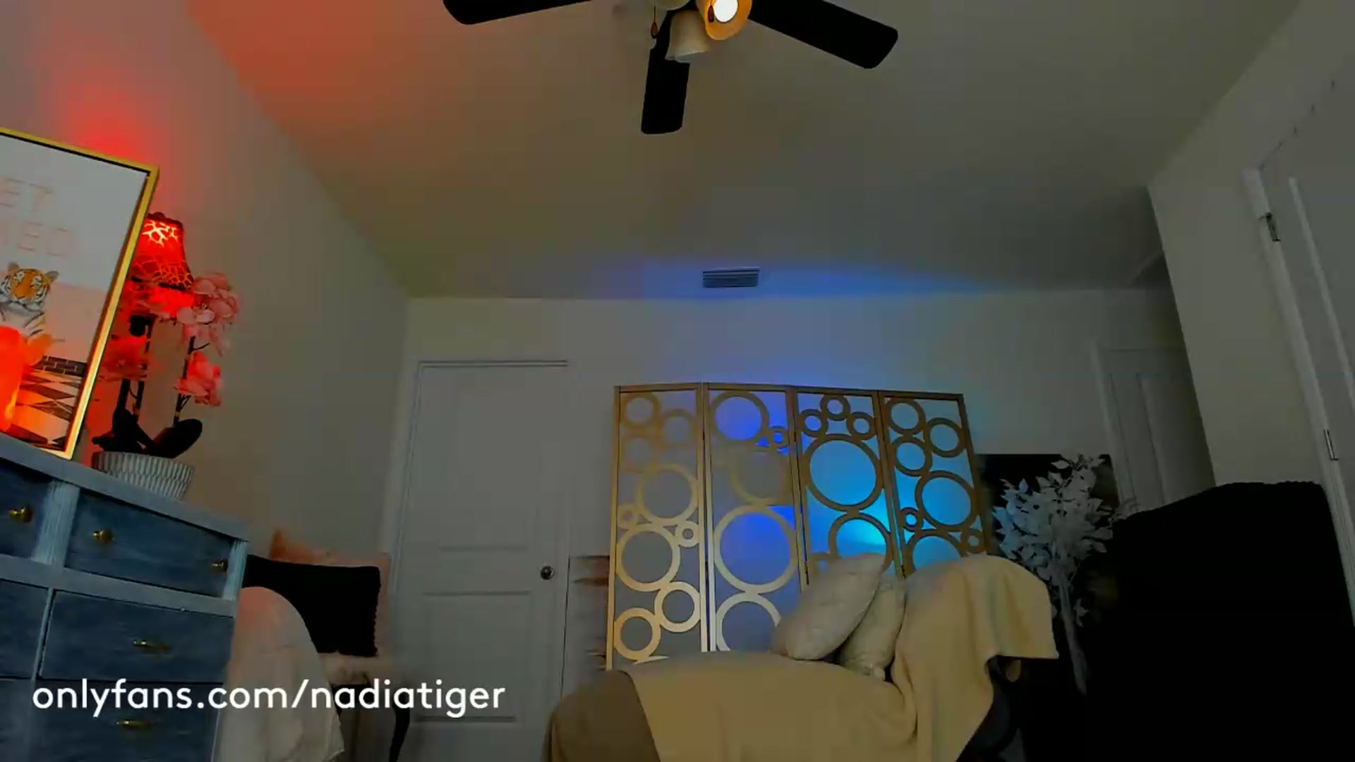 Gallery image thumbnail from NadiaTiger's myfreecams stream on, 06/20/2026, 05:13 image 17 of 20