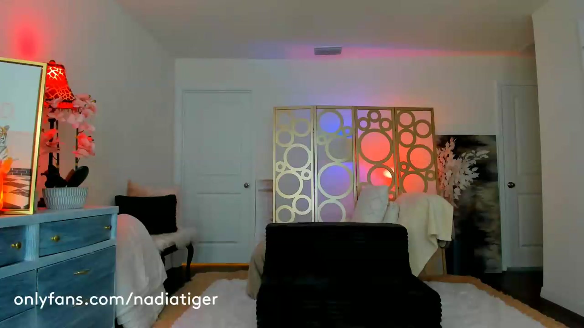Gallery image thumbnail from NadiaTiger's myfreecams stream on, 06/26/2026, 19:57 image 11 of 20