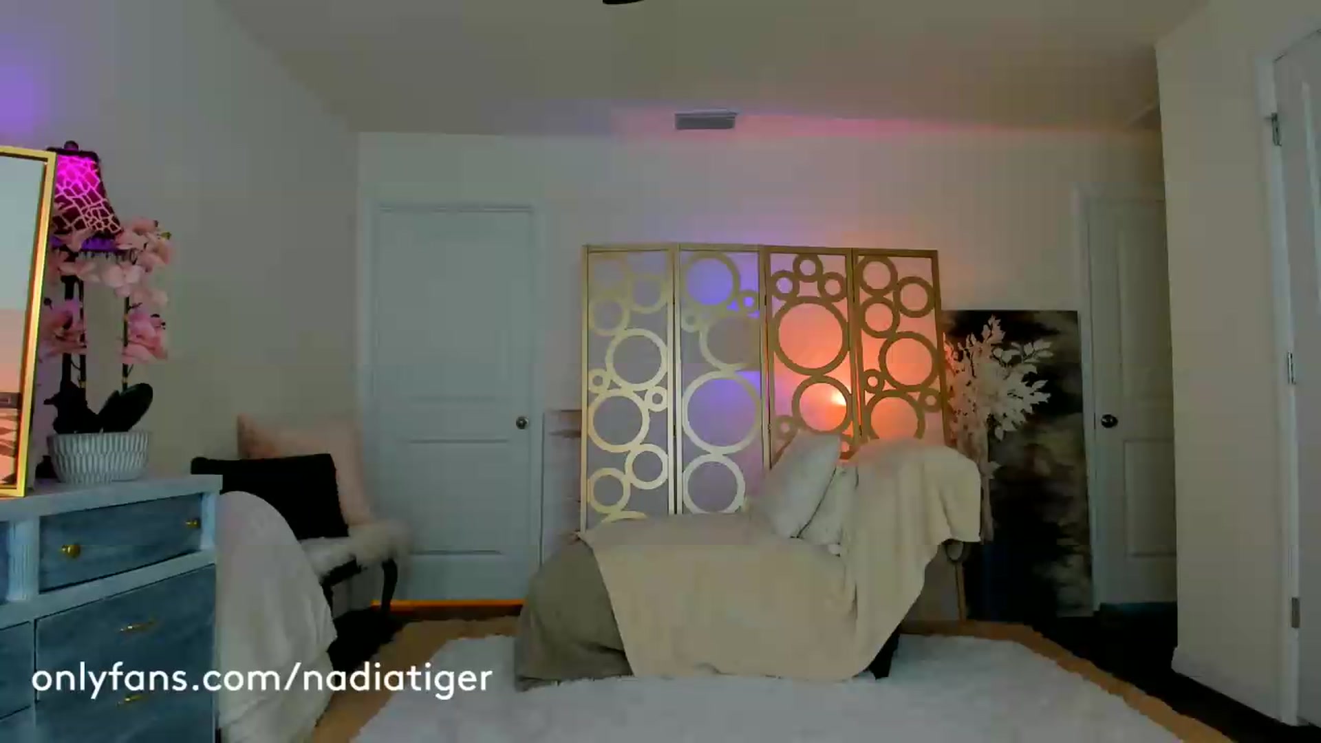 Gallery image thumbnail from NadiaTiger's myfreecams stream on, 07/08/2026, 19:08 image 20 of 20