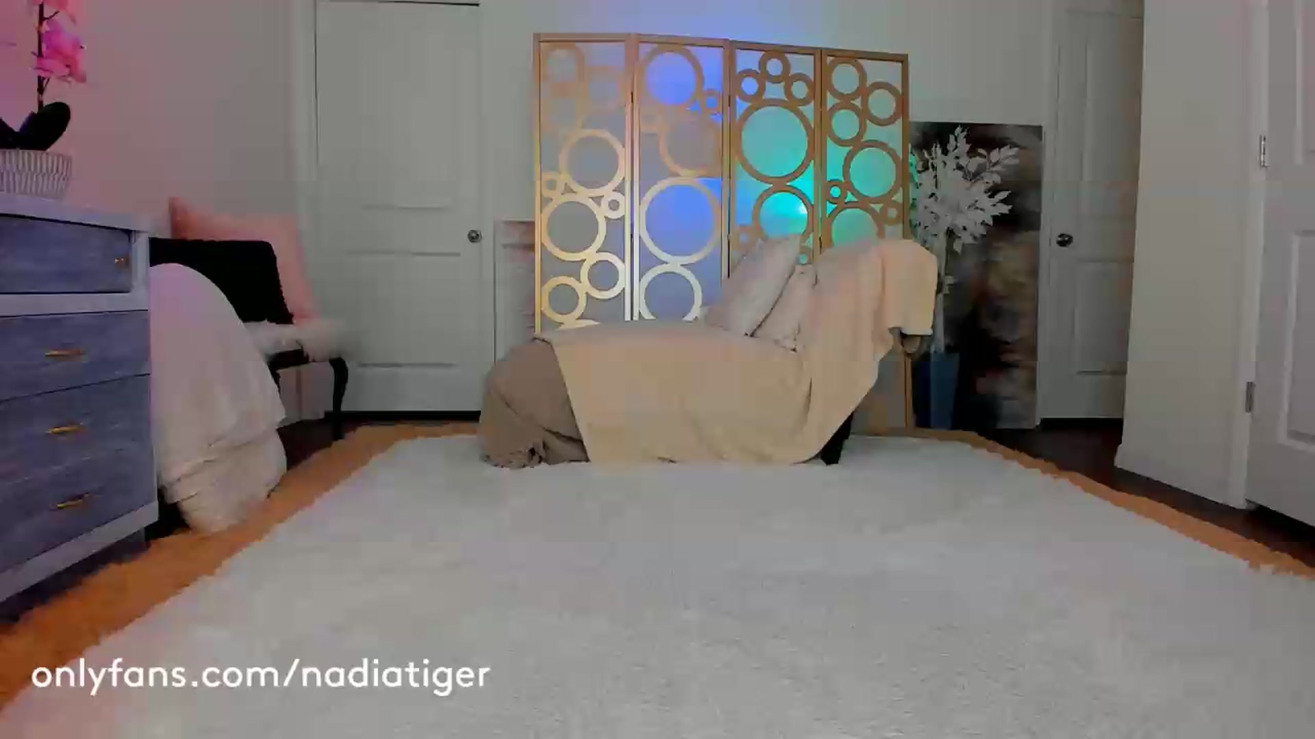 Gallery image thumbnail from NadiaTiger's myfreecams stream on, 07/11/2026, 02:03 image 1 of 20