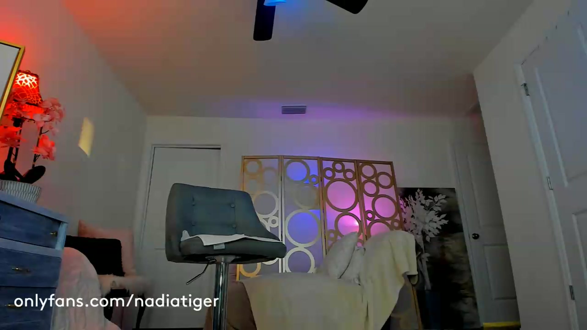 Gallery image thumbnail from NadiaTiger's myfreecams stream on, 07/16/2026, 24:23 image 19 of 20